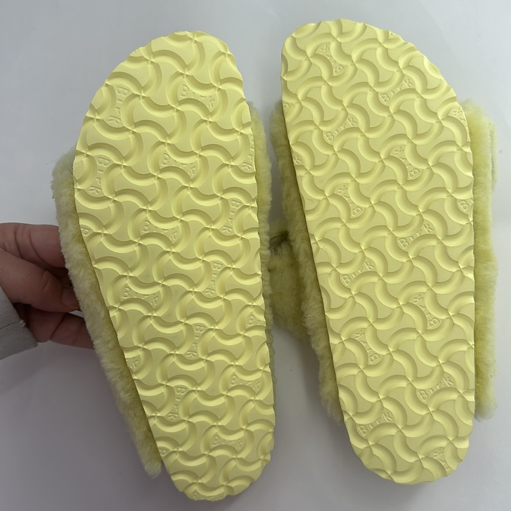 NWT Birkenstock Arizona Big Buckle Shearling - Popcorn - Size 39 - Picture 3 of 5